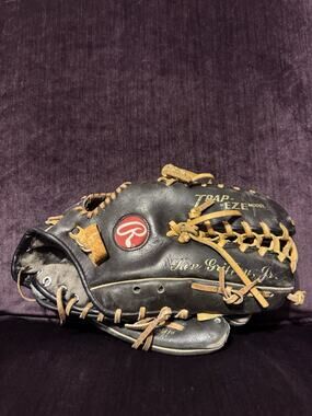 Youth Boy's Rawlings Junior 24 RKG 24 12" TRAP-EZE RHT Infield Baseball Glove